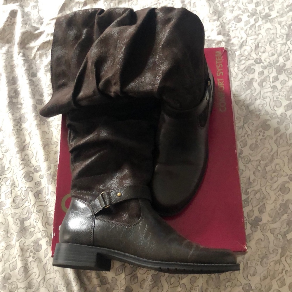 Knee High With Adjustable Calf Width, Memory Foam - image 2